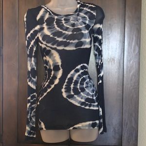 BCBG long sleeve top
